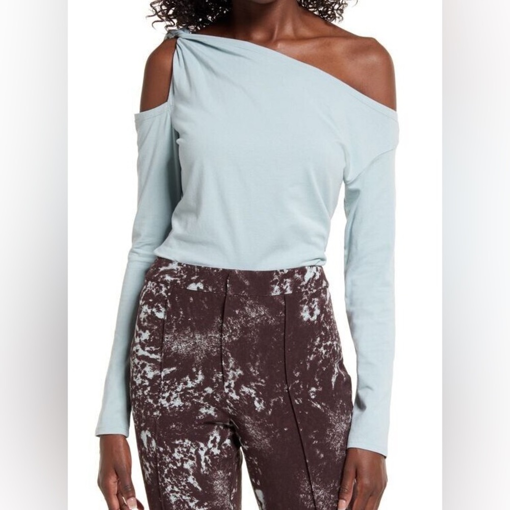 OPEN EDIT TWIST NECK TOP 💙IN STORES💙